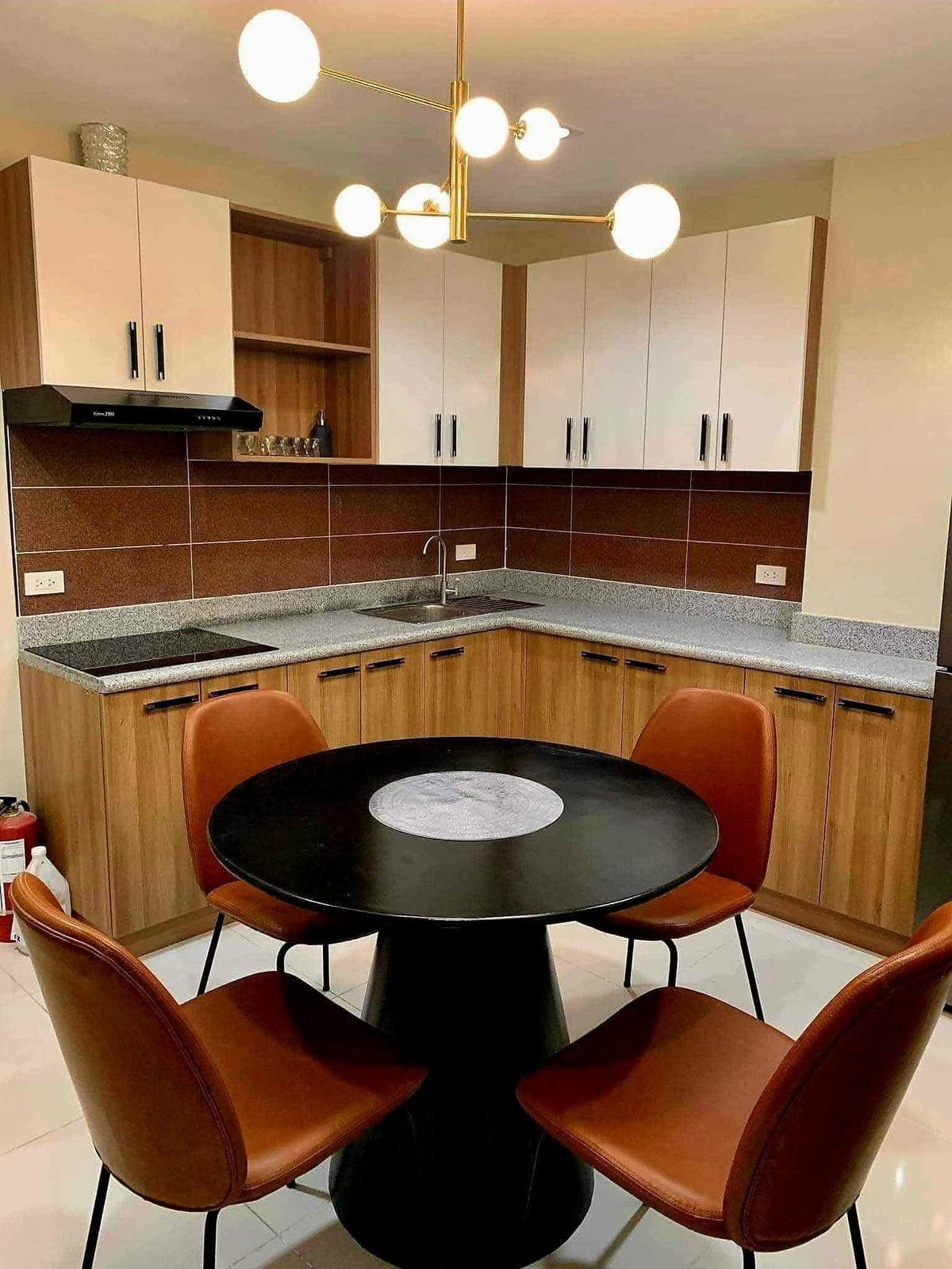 📍 The Midpoint Residences - photo 9