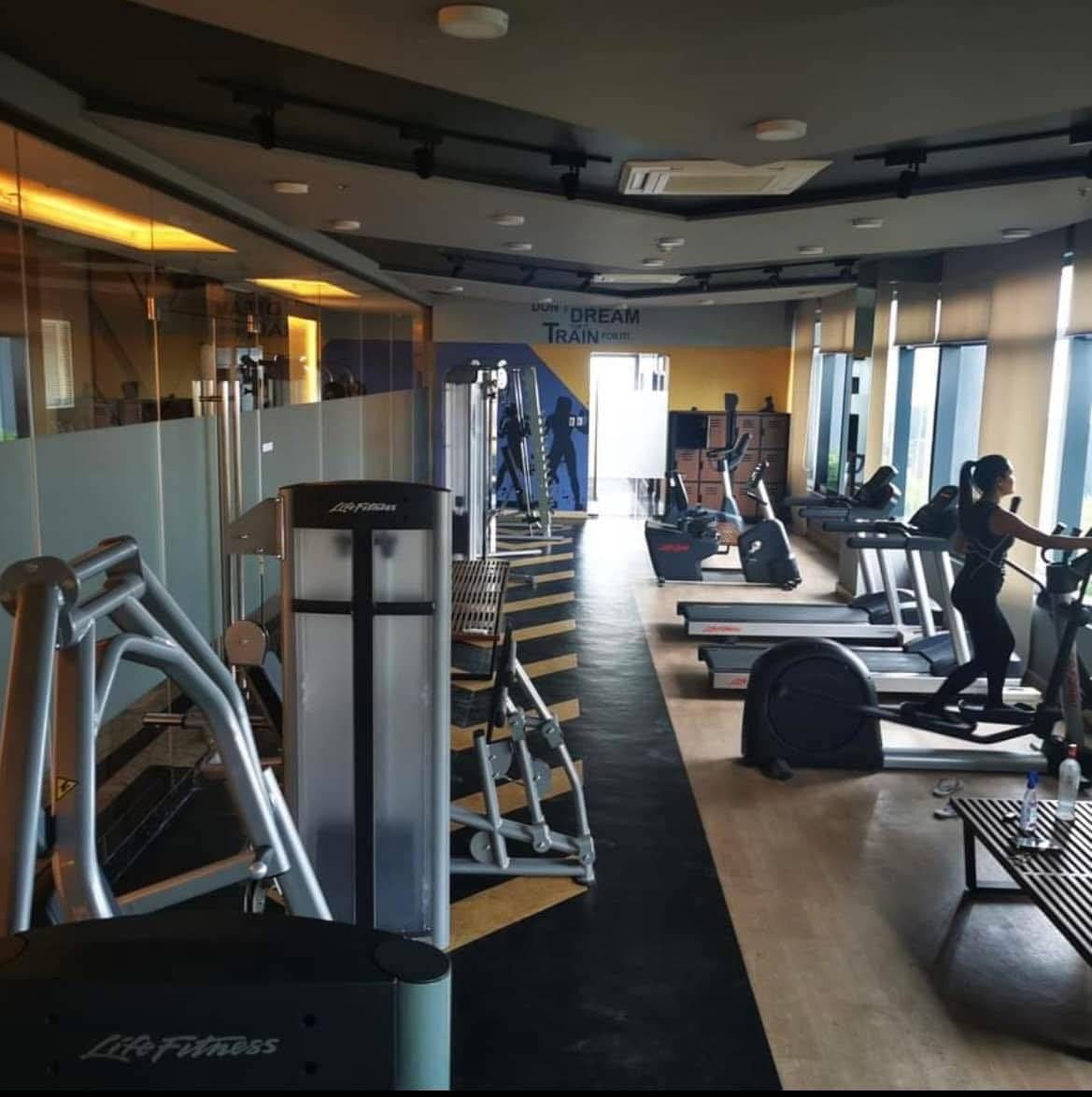 CONDO FOR RENT GALLERIA RESIDENCES - photo 6