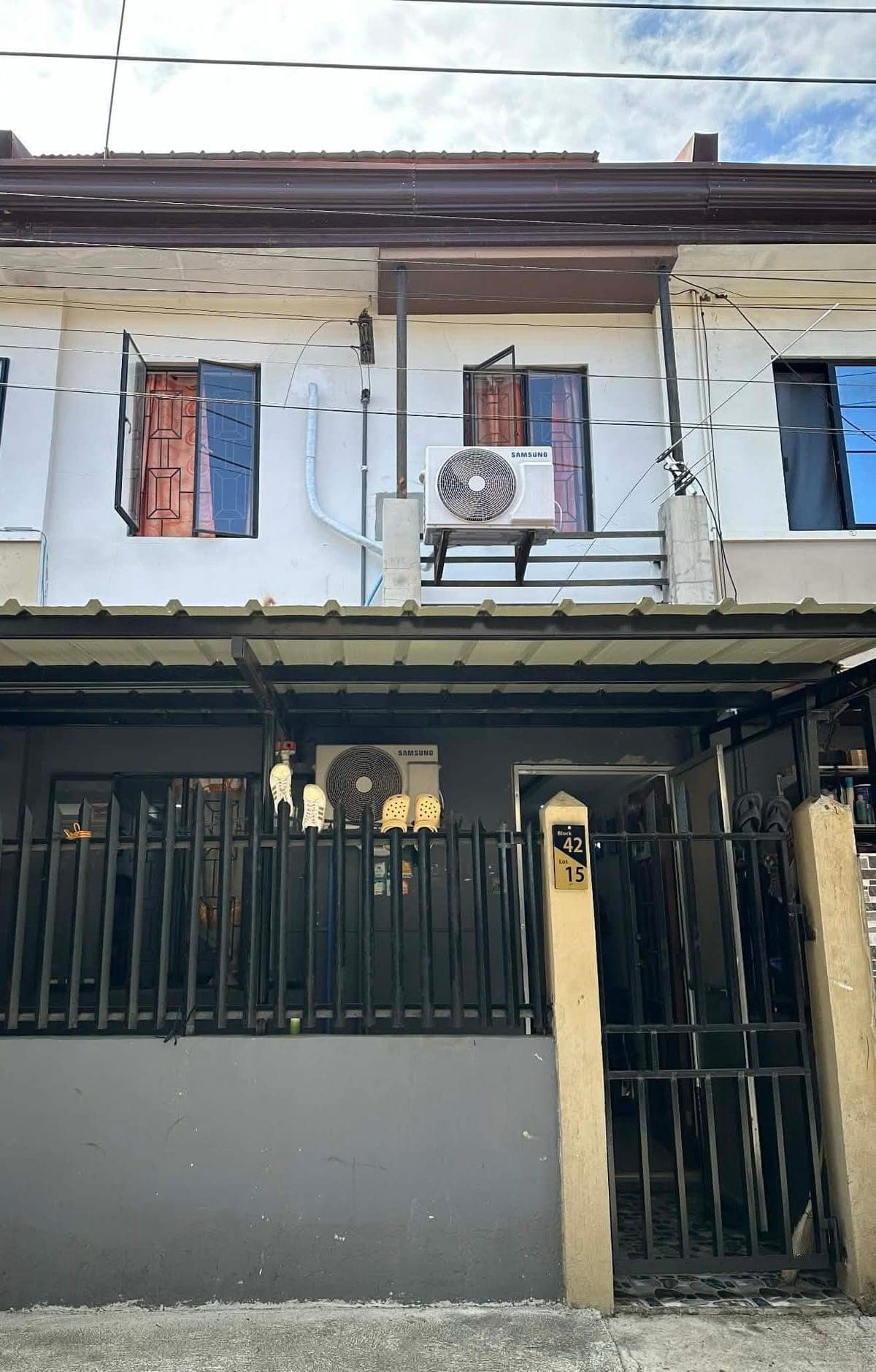 For rent fully furnished two storey townhouse with three rooms, a bath, and kitchen; one of the room... - photo 7