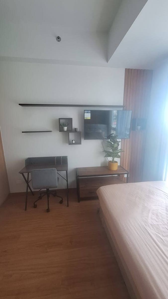 Stylish 1BR Fully Furnished Unit with Optional Parking | Park Avenue BGC - photo 5