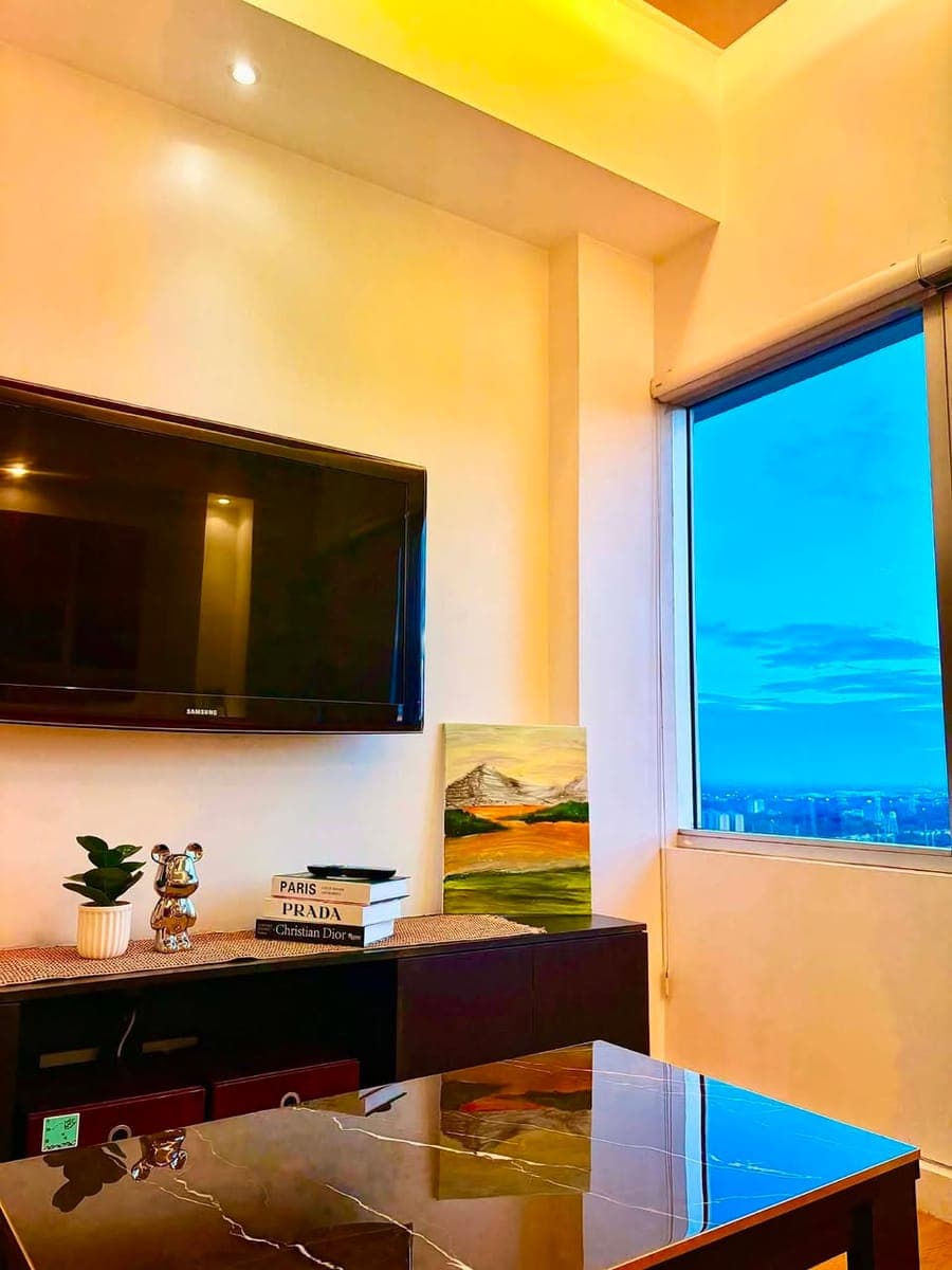 🏙 FOR LEASE: 2-Bedroom Condo with Parking | Fairways Tower, BGC - photo 4