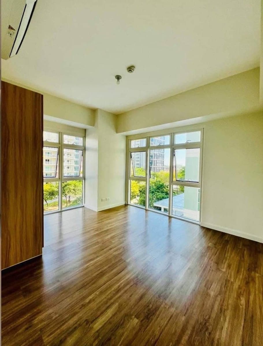 FOR RENT : PARK CASCADES 2 BEDROOM - photo 1
