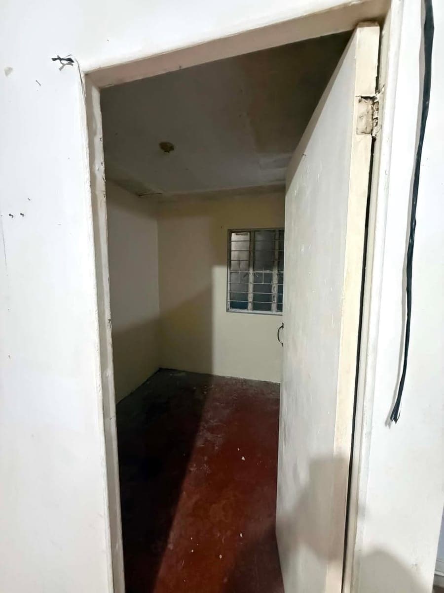 For rent 1 bedroom, own cr sala kusina sarili kuryentez tubig lng ang submeteer gated compound meron... - photo 1