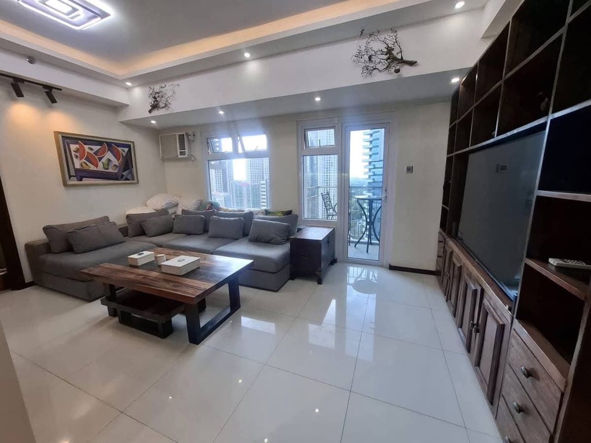 🏙️ FOR RENT IN BGC - photo 1