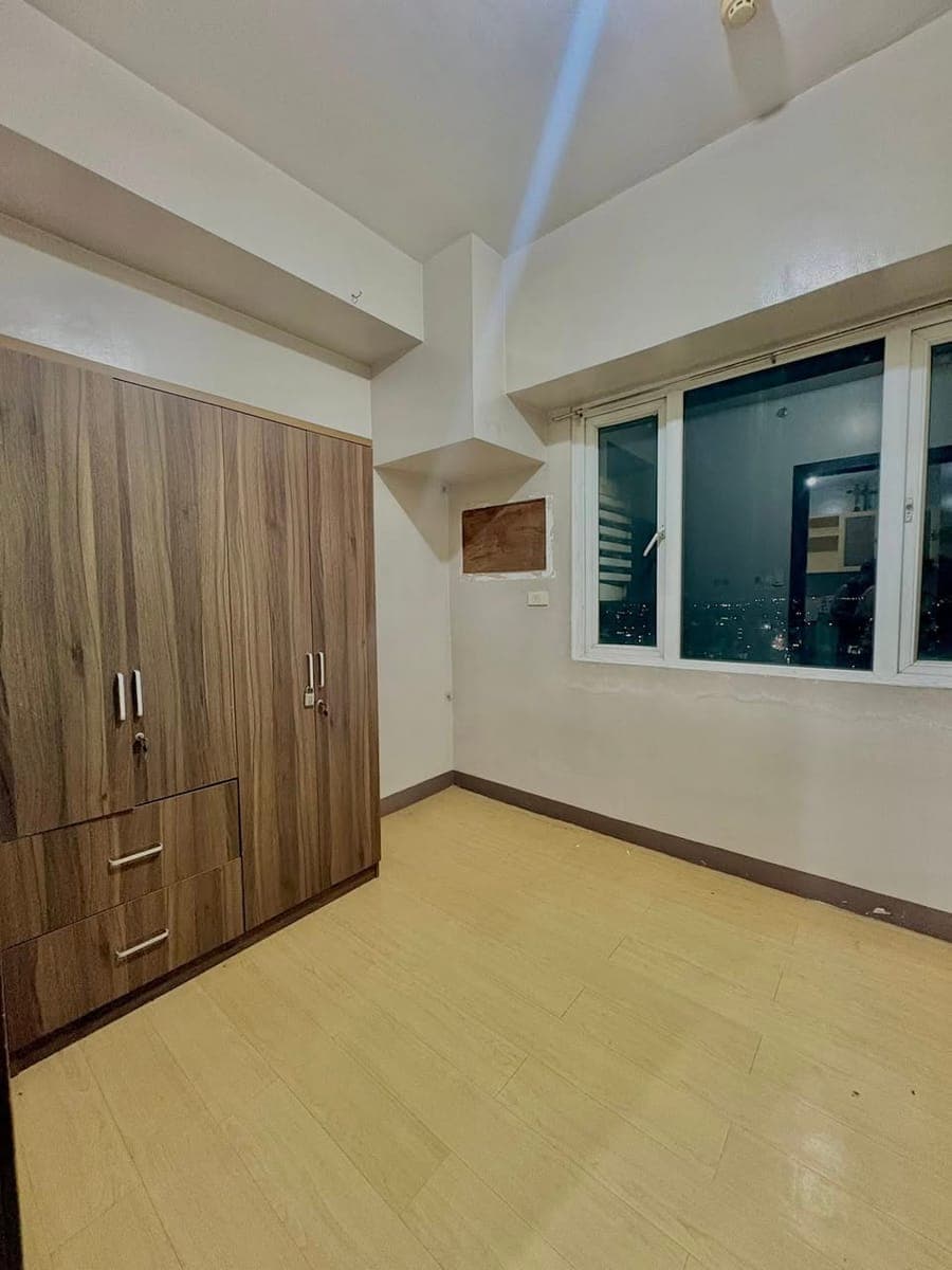 FOR RENT ONE BEDROOM WITH WASHING MACHINE - photo 1