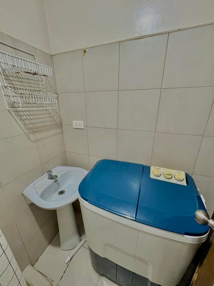 FOR RENT ONE BEDROOM WITH WASHING MACHINE - photo 4