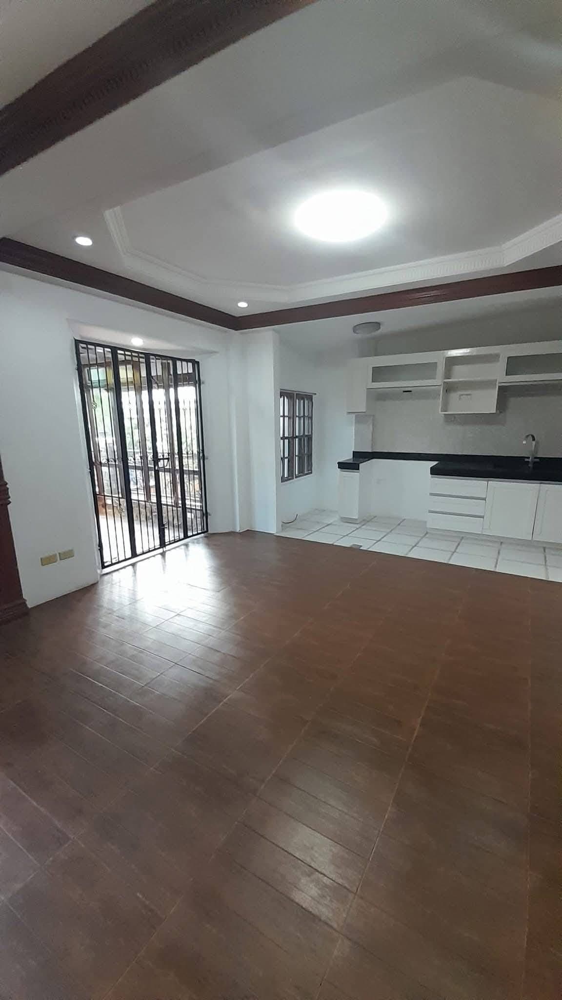 🚨 DIRECT LISTING 🚨 - photo 1