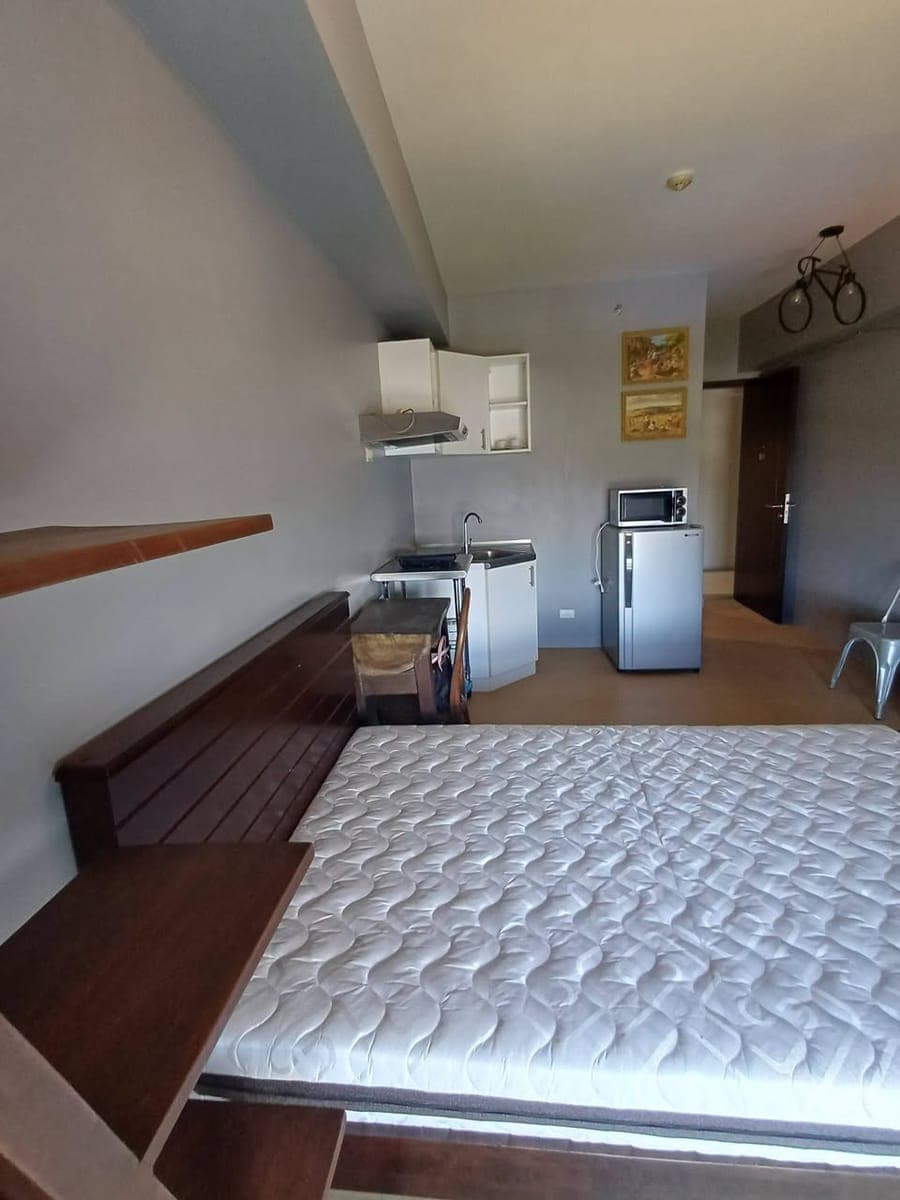 This Studio type Condominium unit open For Rent. - photo 1