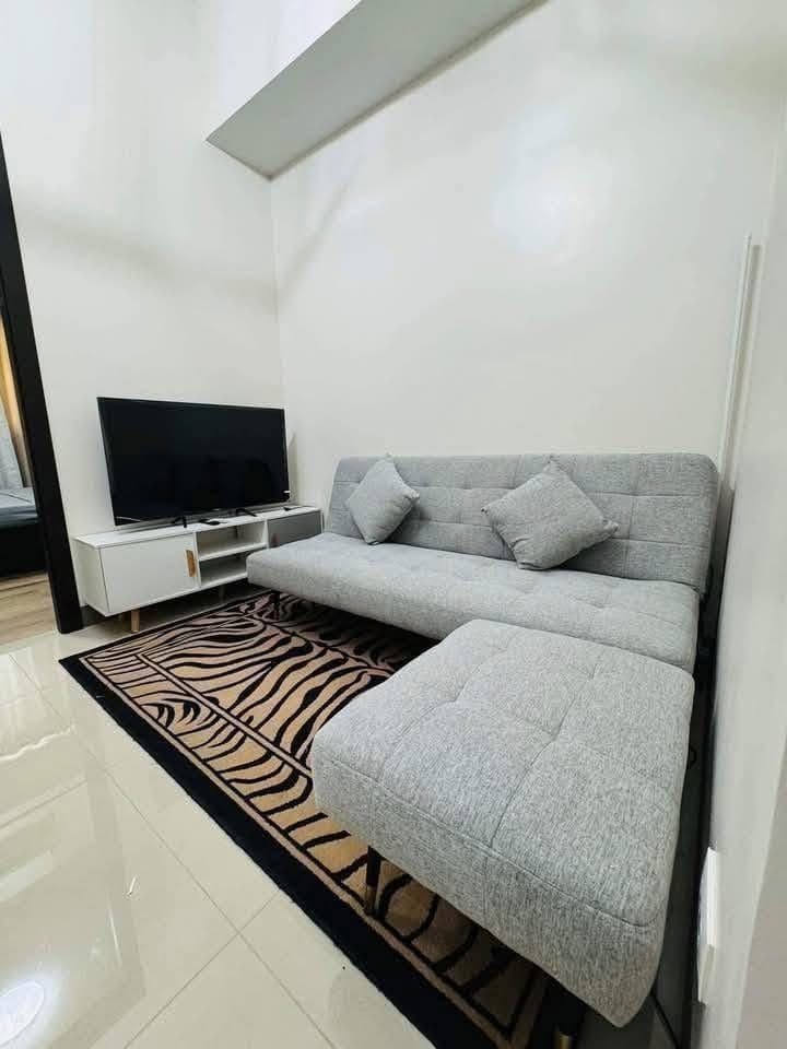 𝐅𝐎𝐑 𝐑𝐄𝐍𝐓 One Bedroom with Balcony Condo at PARK MCKINLEY WEST - photo 1