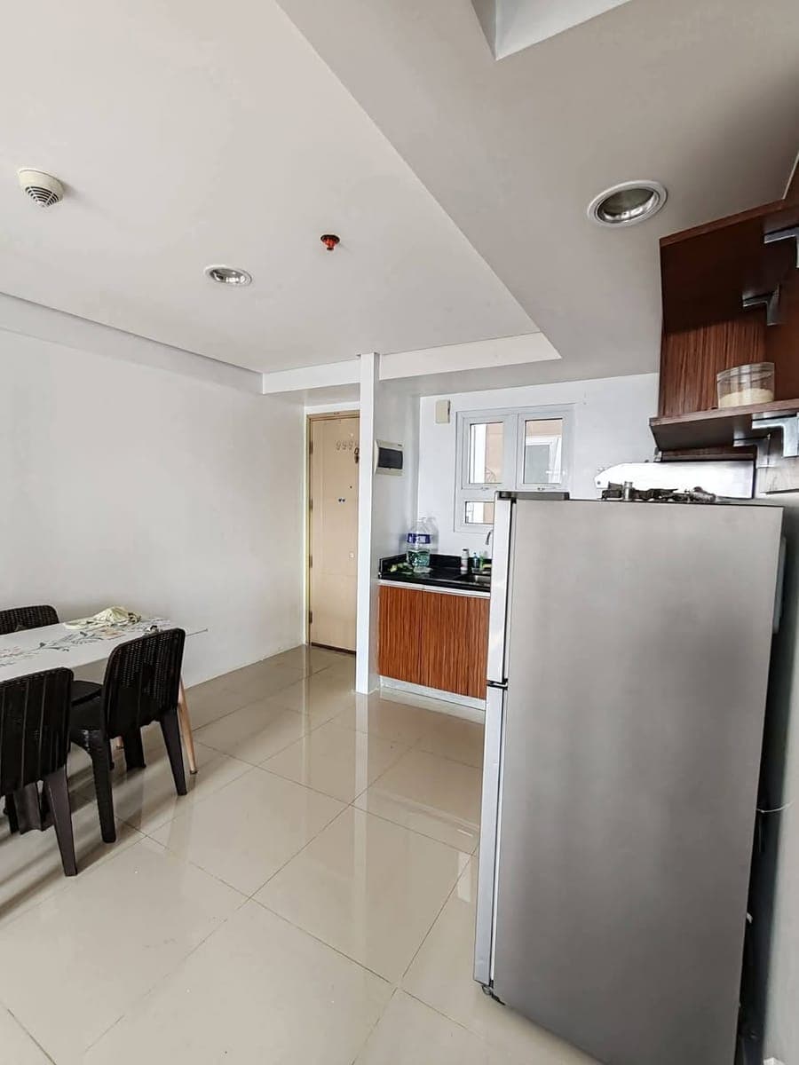 Spacious 1-Bedroom w/ Balcony Available FOR RENT - photo 4