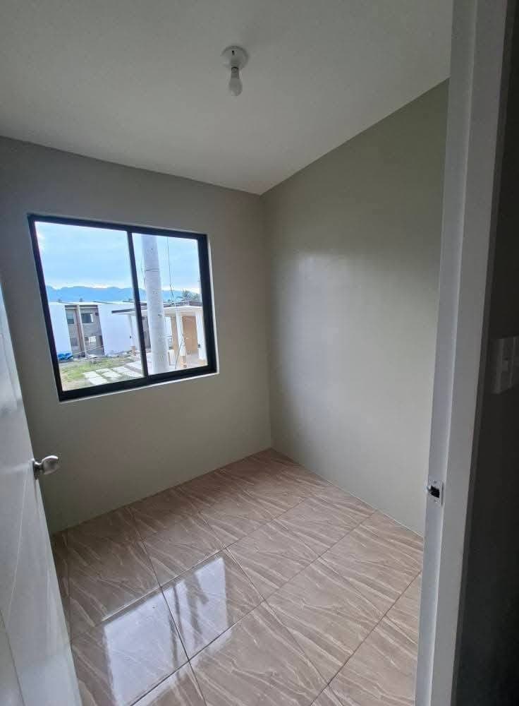 🏡 TOWNHOUSE FOR RENT‼️ - photo 2