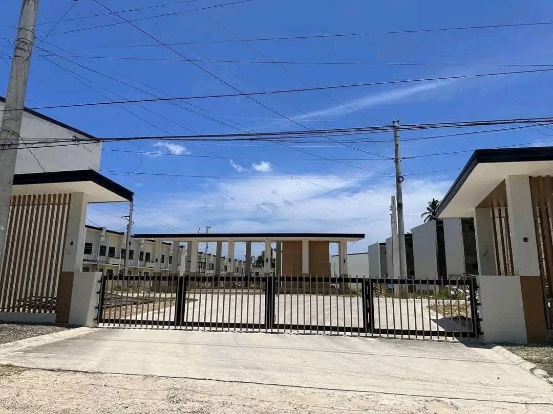 🏡 TOWNHOUSE FOR RENT‼️ - photo 6