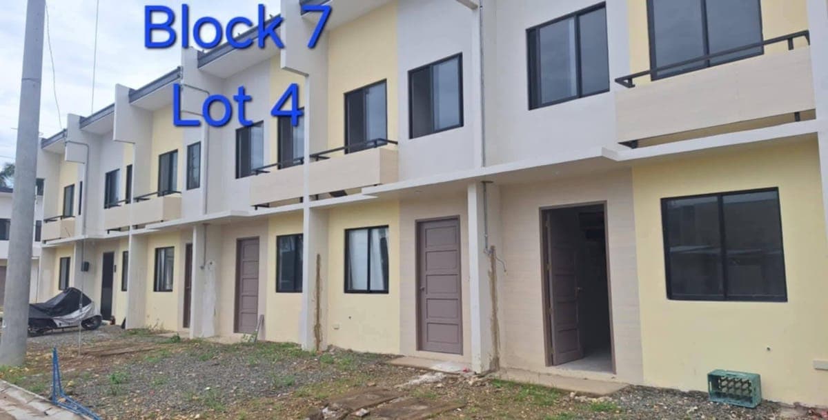 🏡 TOWNHOUSE FOR RENT‼️ - photo 8