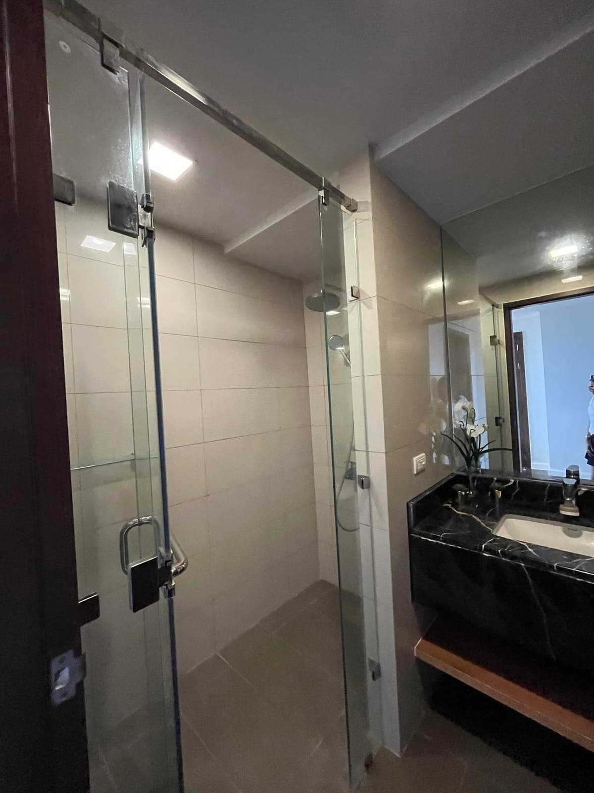 DIRECT LISTING - photo 4