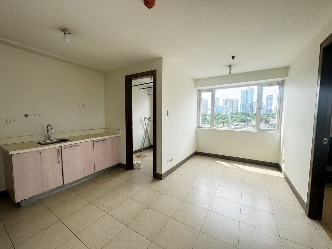 ❗️20,000 MONTHLY 2 BEDROOM UNIT FOR RENT AT RIDGEWOOD TOWERS TAGUIG❗️ - photo 2