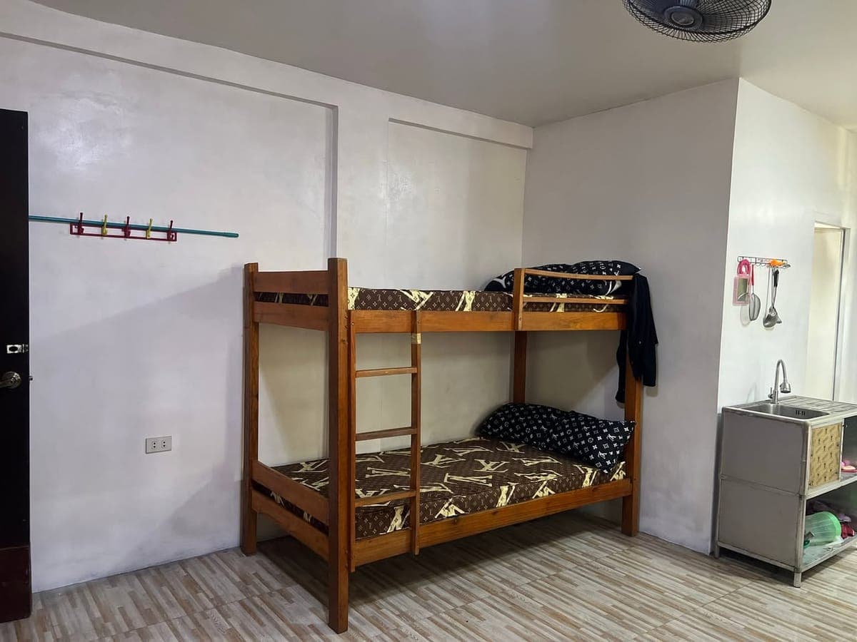 FEMALE BEDSPACE - photo 3