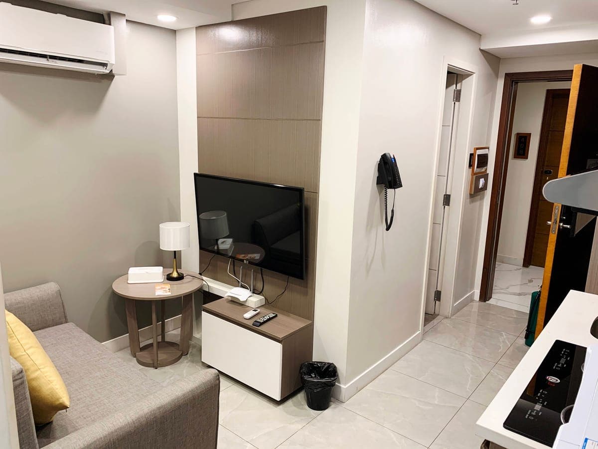 🏡 FOR RENT: Fully Furnished 1BR with Cool Mountain Breeze – Le Menda Residences Busay - photo 2