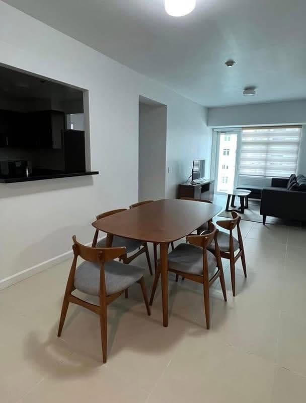 📣3br with balcony and parking in Two Serendra for Rent‼️ - photo 1