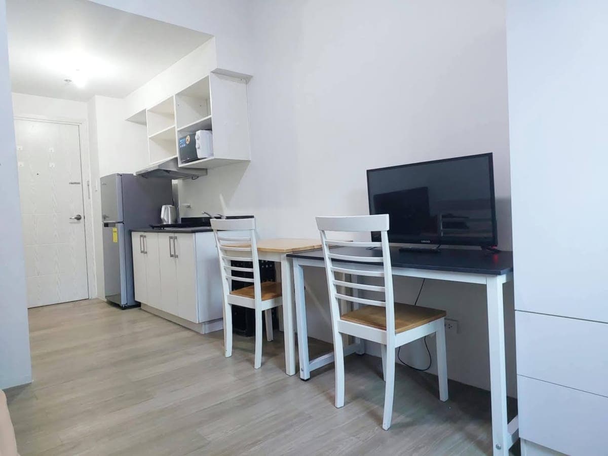 Furnished Studio unit Available for long term RENT - photo 2