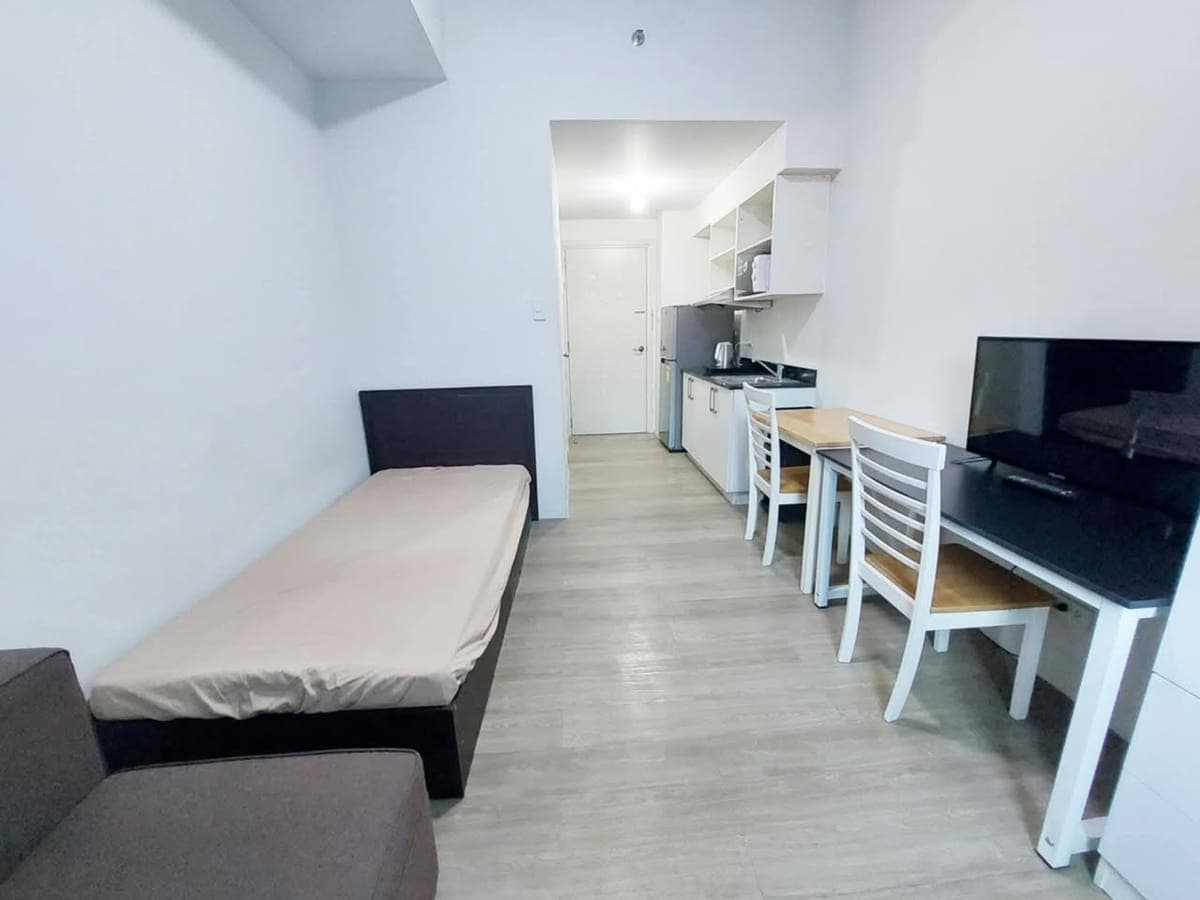 Furnished Studio unit Available for long term RENT - photo 4