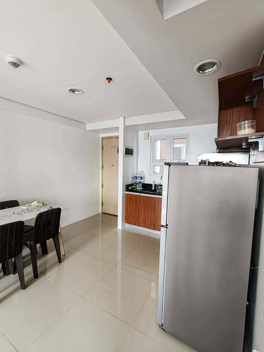 Spacious 1-Bedroom w/ Balcony Available FOR RENT - photo 4