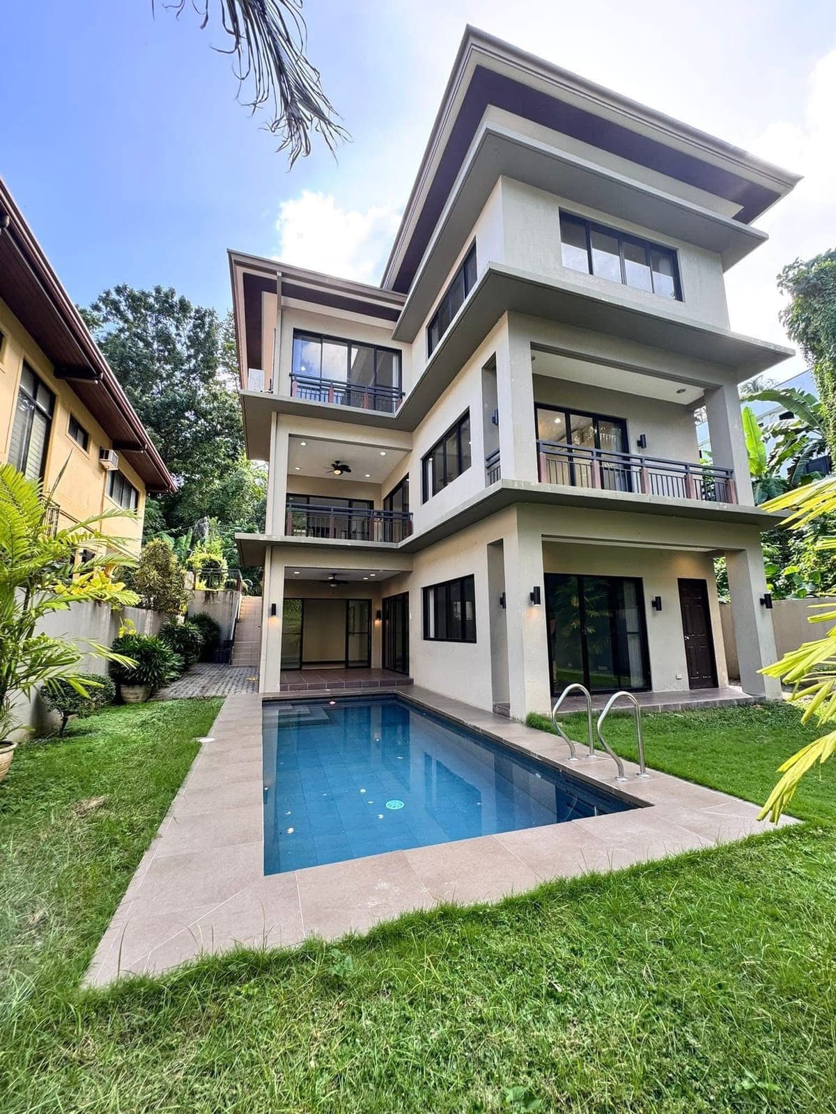 House for Rent at Maria Luisa Estate Park, Cebu ‼️ - photo 8