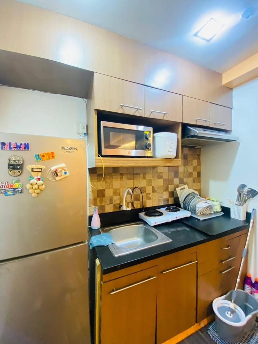 Condo unit for rent furnished - photo 5