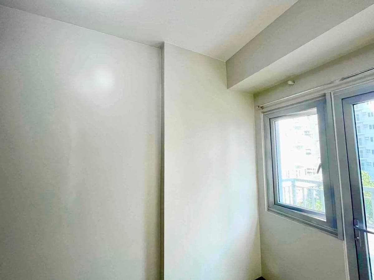 For rent/sale: 2br w parking & balcony - CHARM RESIDENCES - photo 5