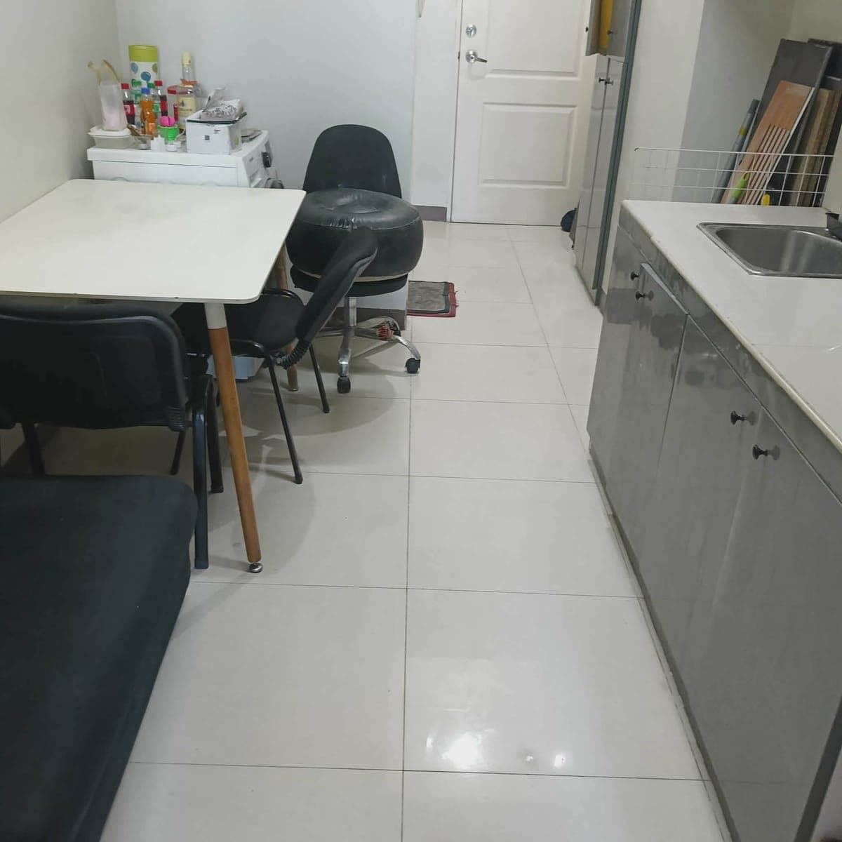 CONDO FOR RENT ‼️ - photo 2