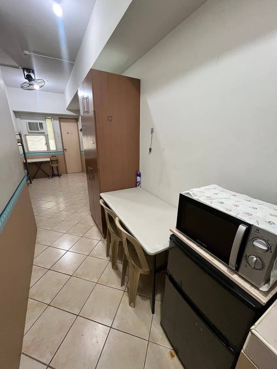 [FOR RENT: FULLY FURNISHED CONDO UNIT NEAR DLSU] 🎓 - photo 1