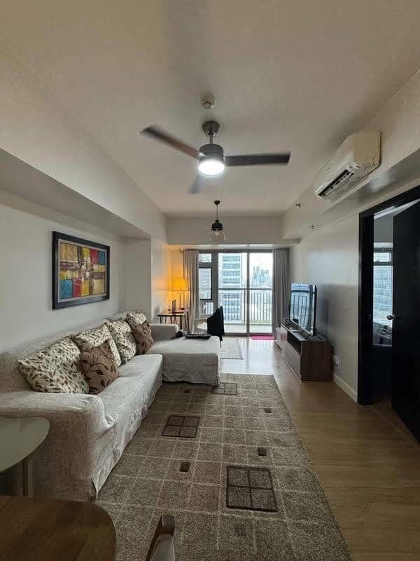 For Lease: 1 Bedroom in Park Triangle Residences BGC, Taguig City - photo 1