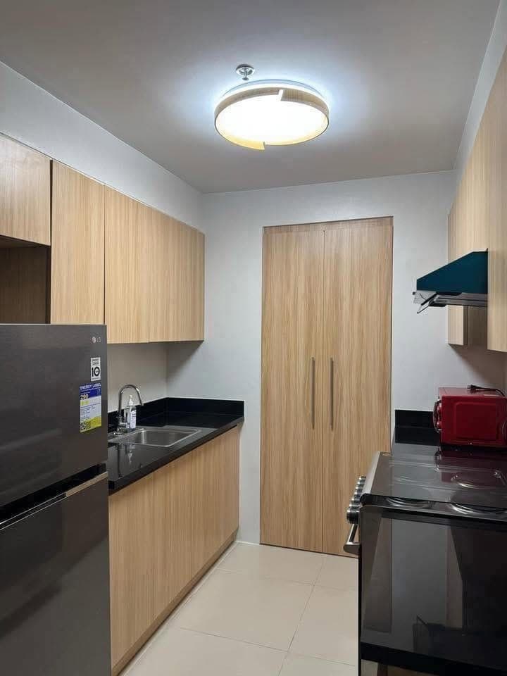 For Lease: 1 Bedroom in Park Triangle Residences BGC, Taguig City - photo 2