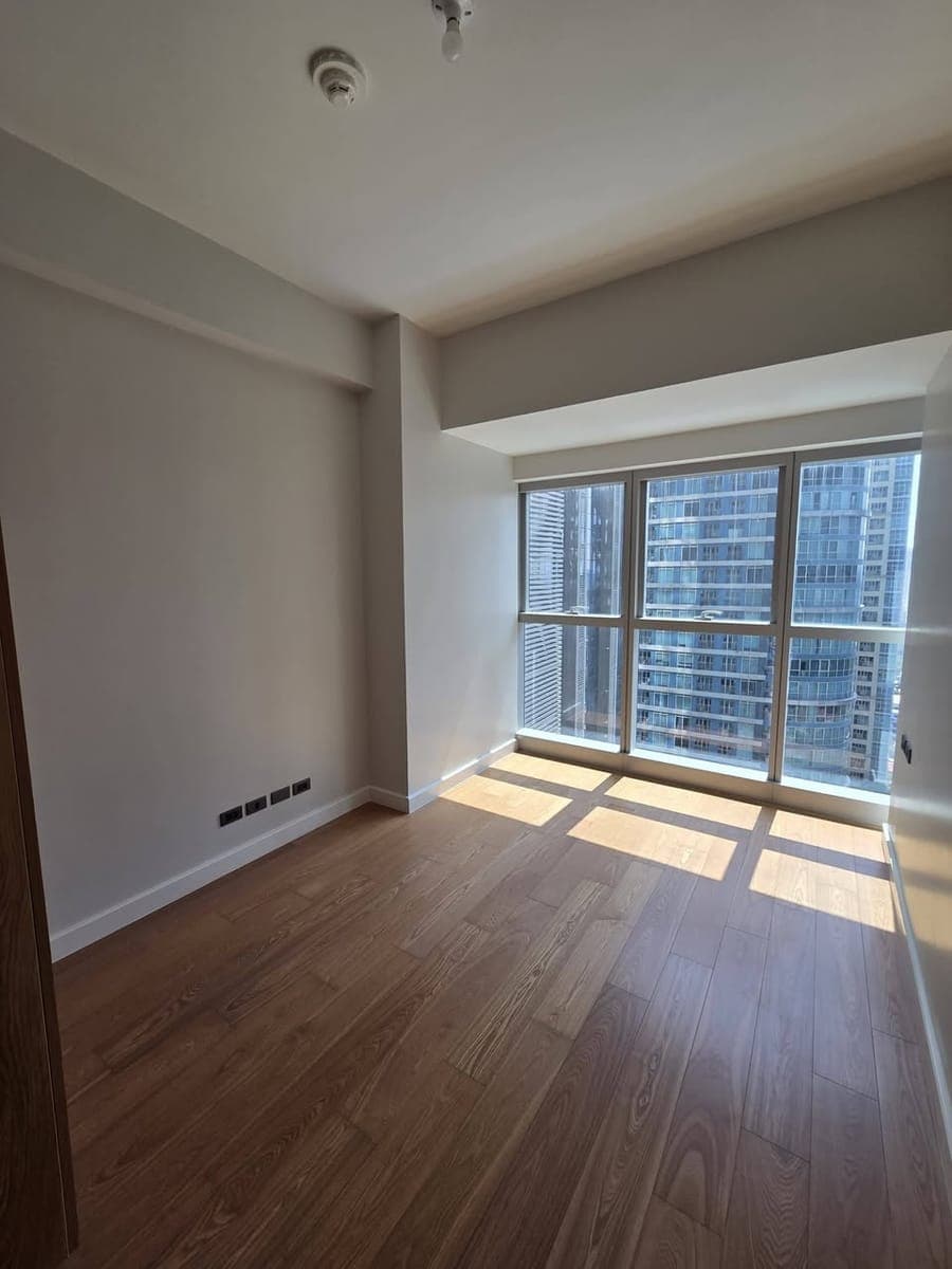 Luxury 1BR with Parking at The Seasons Residences Haru Tower | 51.5 sqm - photo 4