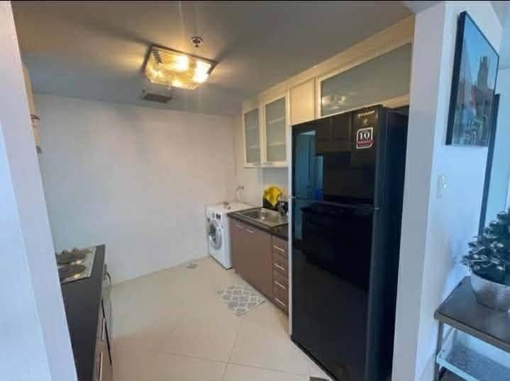 For rent  2 bedroom unit at bgc - photo 2