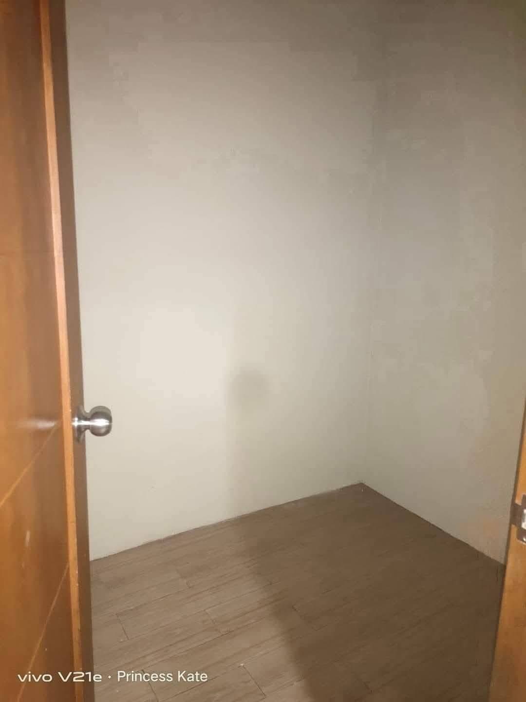 LAHUG GEM! 2-Bedroom Home for Rent 🌟 - photo 12