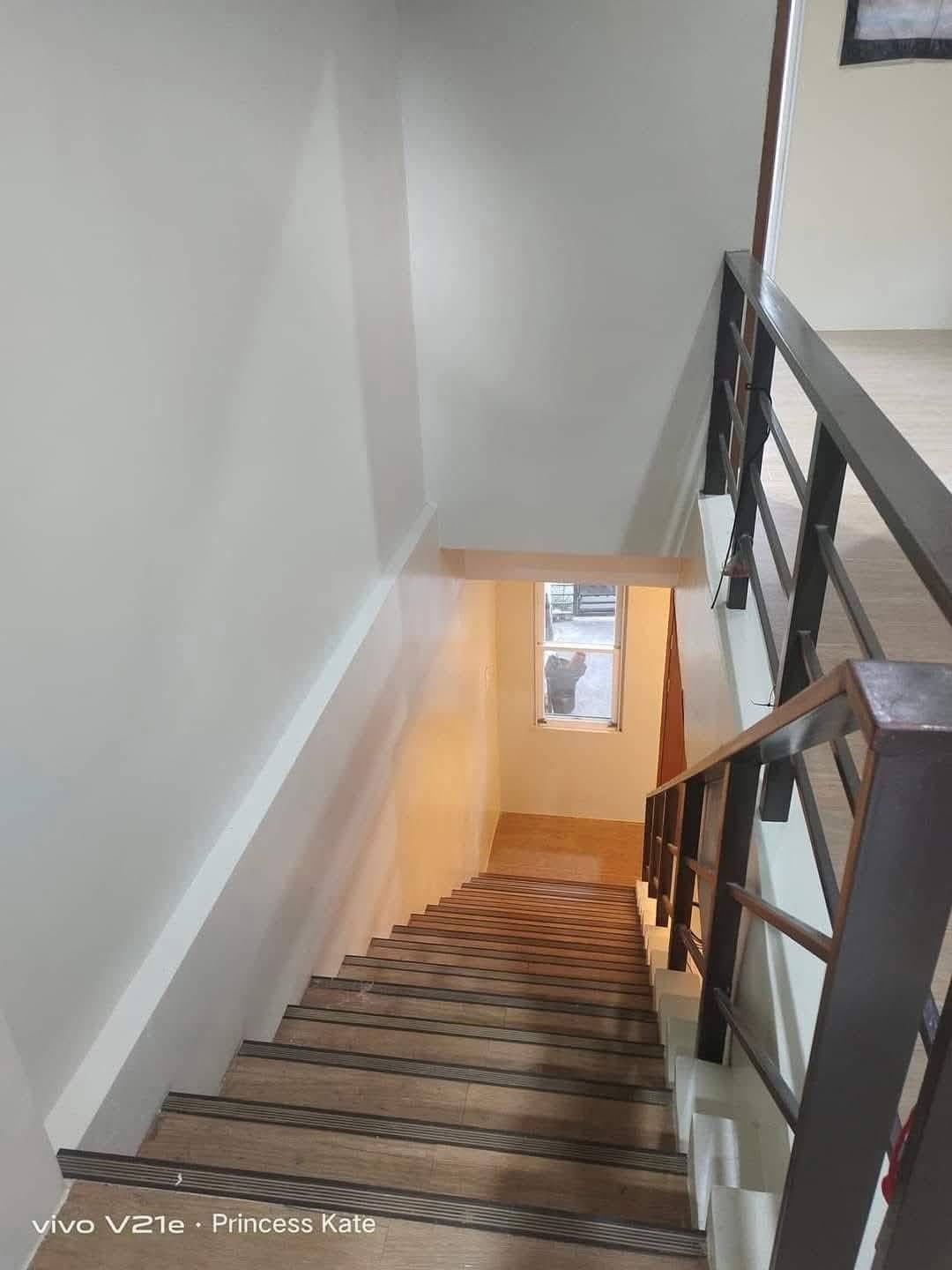 LAHUG GEM! 2-Bedroom Home for Rent 🌟 - photo 3