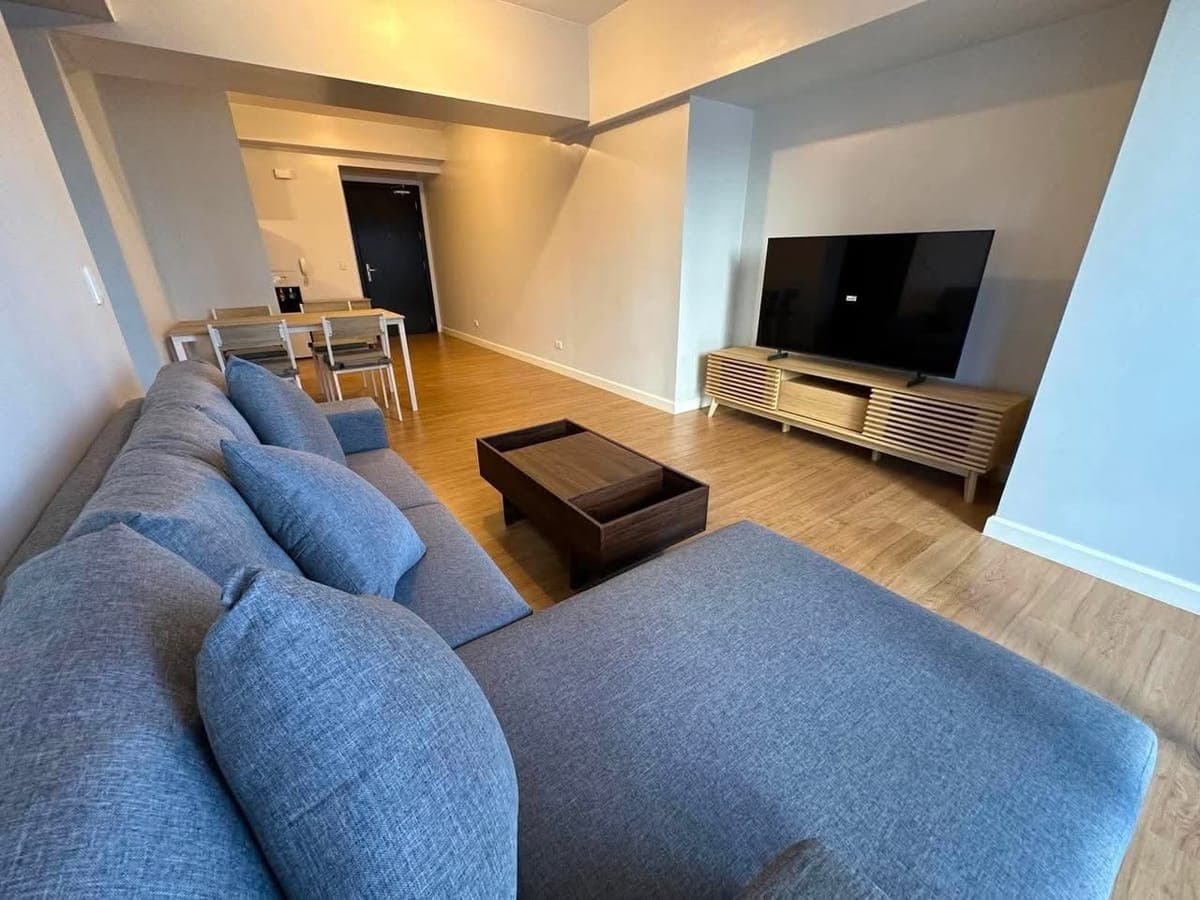 Park Triangle Residences | 2BR Unit + Maid's Room - photo 1