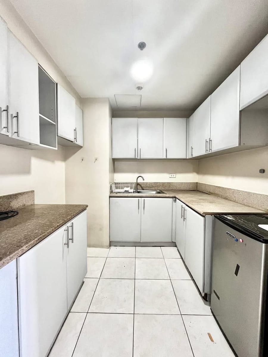 FOR RENT: 50SQM 2BR CONDO UNIT WITH PARKING AT SAN JUAN CITY FOR  ₱26K/MONTH‼️ - photo 3