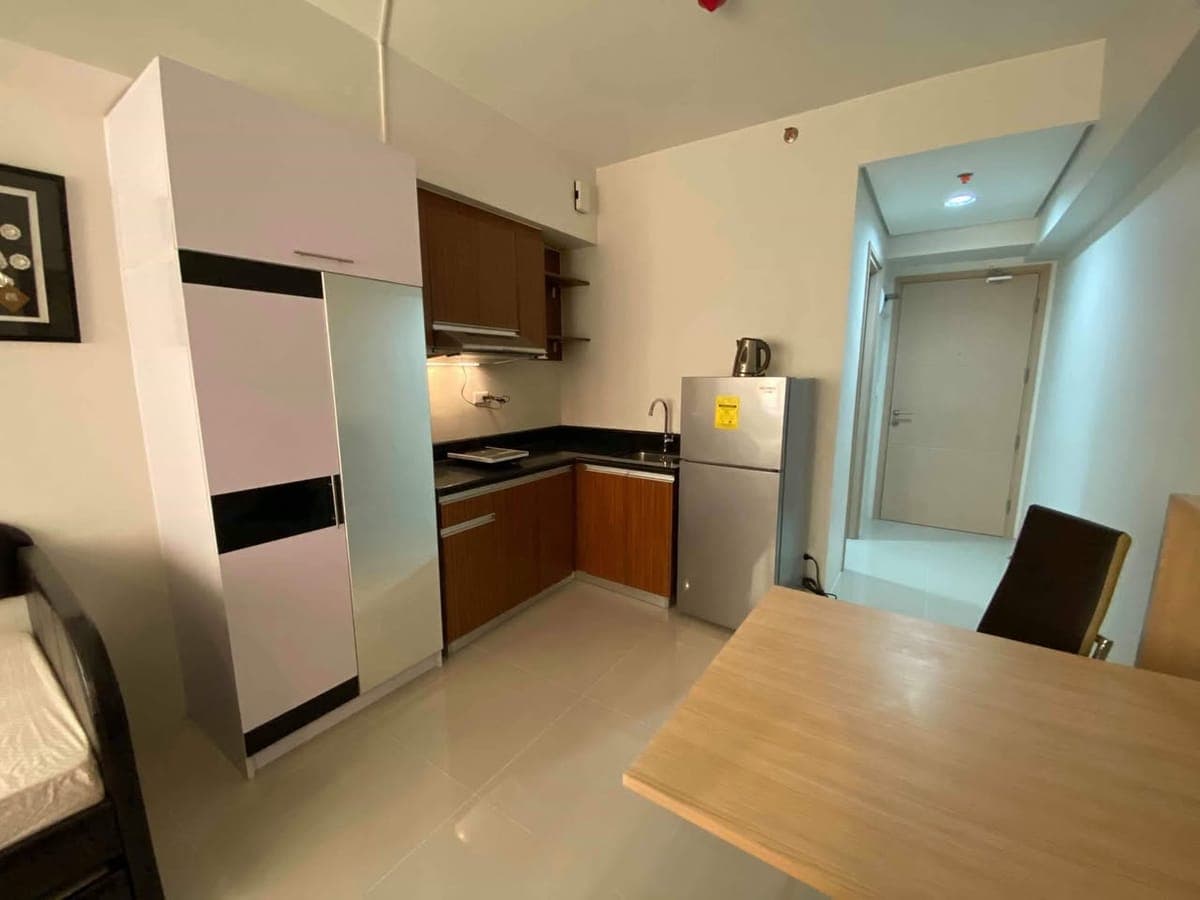 23 Sq.m Studio Unit for Rent w/ breath taking overview of the City of Manila Located at the 30th floor of the Bldg. - photo 3