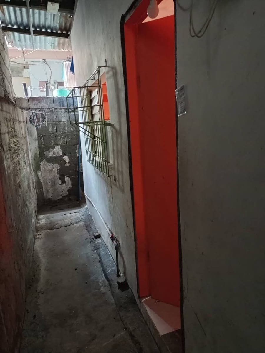 ROOM FOR RENT/BIG STUDIO TYPE - photo 1
