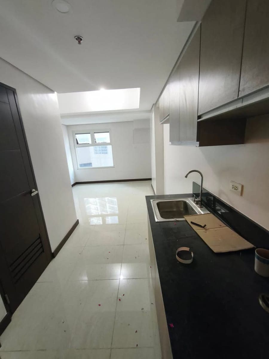 🏙️ Studio Unit – Lease to Own Near BGC - photo 1