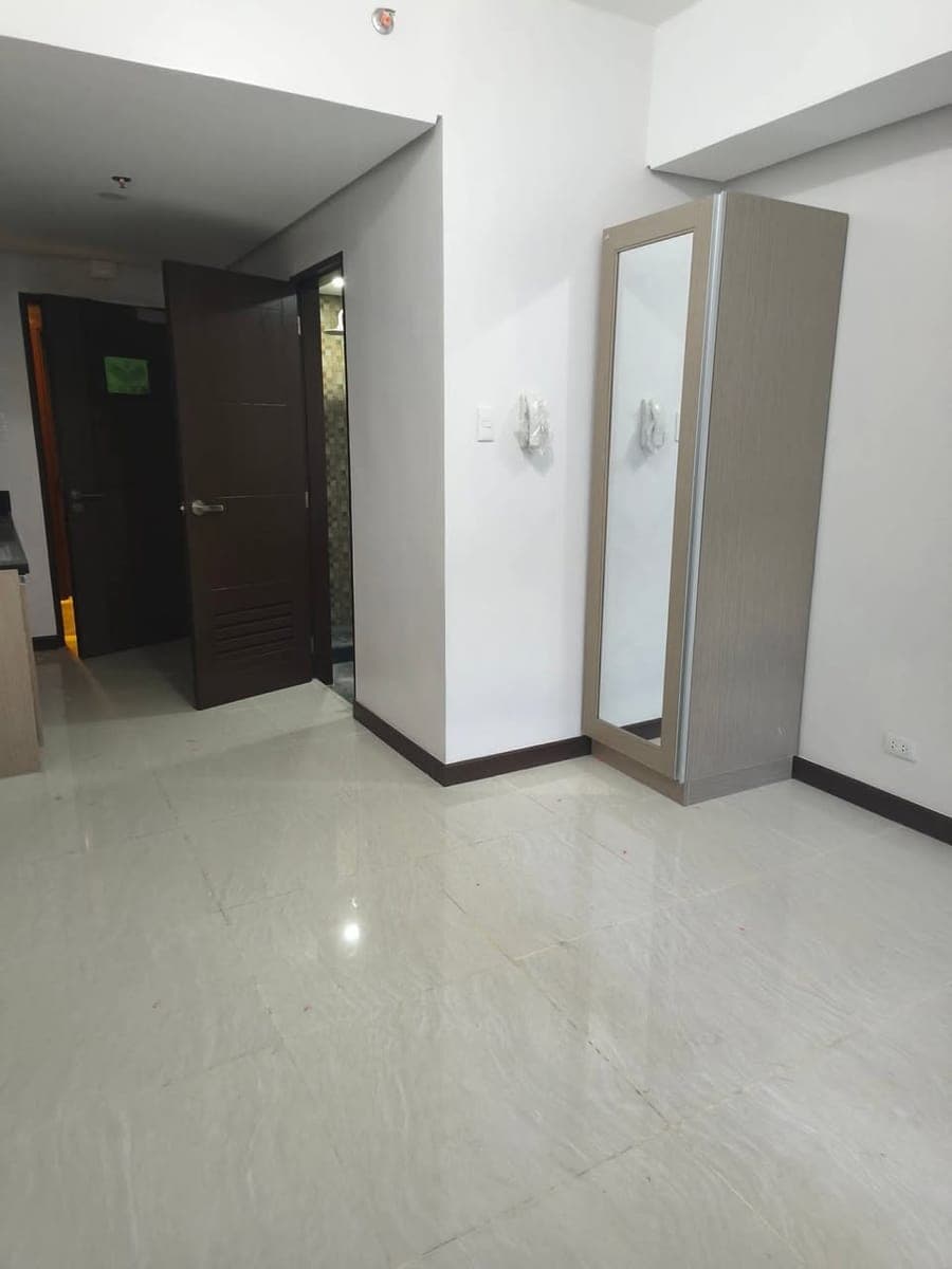 🏙️ Studio Unit – Lease to Own Near BGC - photo 3