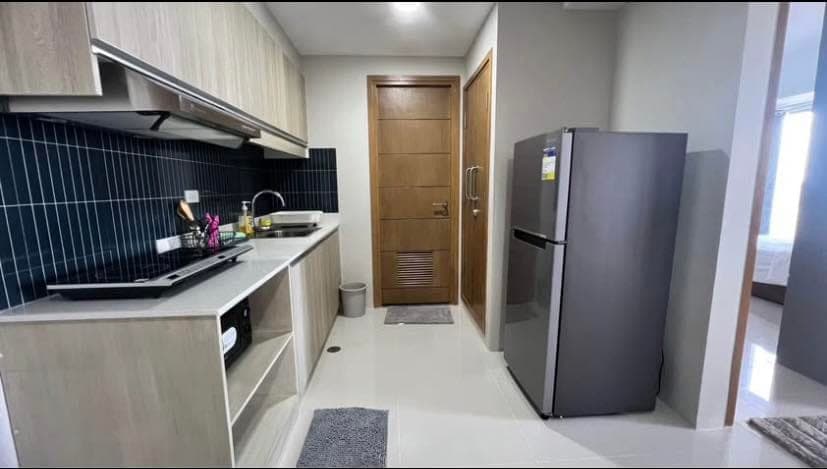 π
π¨π« πππ§π: π ππππ«π¨π¨π¦ π°π’ππ‘ πππ₯ππ¨π§π² ππ ππππ πππ¬ππ πππ (πππ«π¨π¬π¬ πππ§πππ«π¬) - photo 1