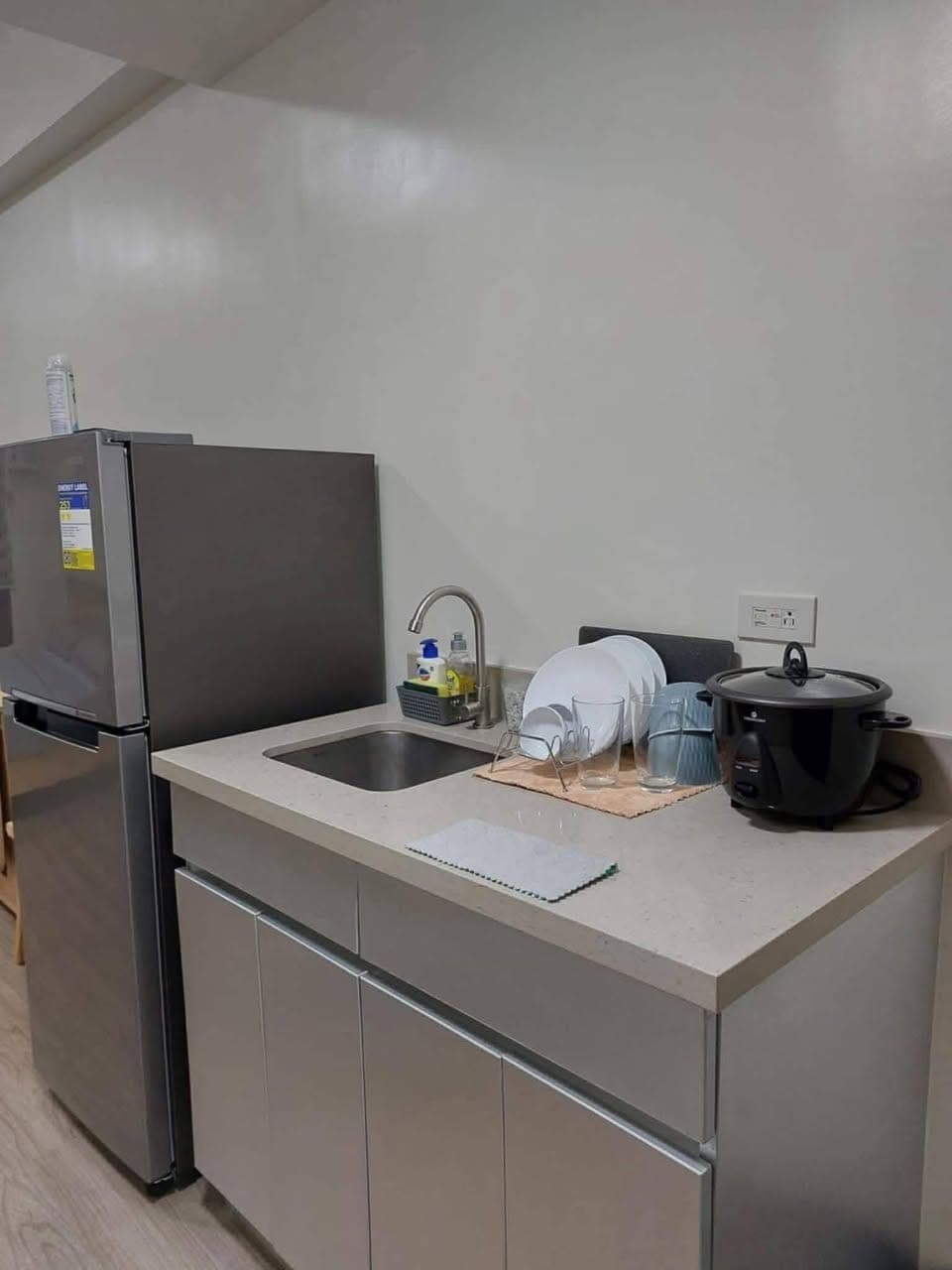 🏢 Studio Condo Near IT Park – ₱18K/month - photo 3