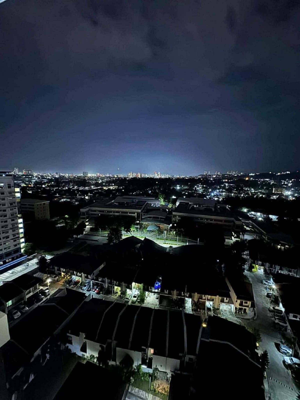 🏢 Northwoods Place Condo – Studio Unit for Rent - photo 5