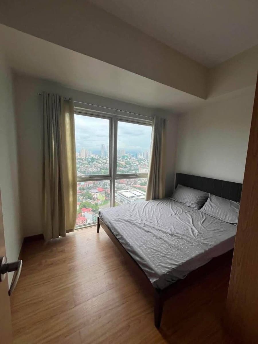 For Lease: Fully furnished 2 Bedroom Unit at Time Square West, BGC - photo 3