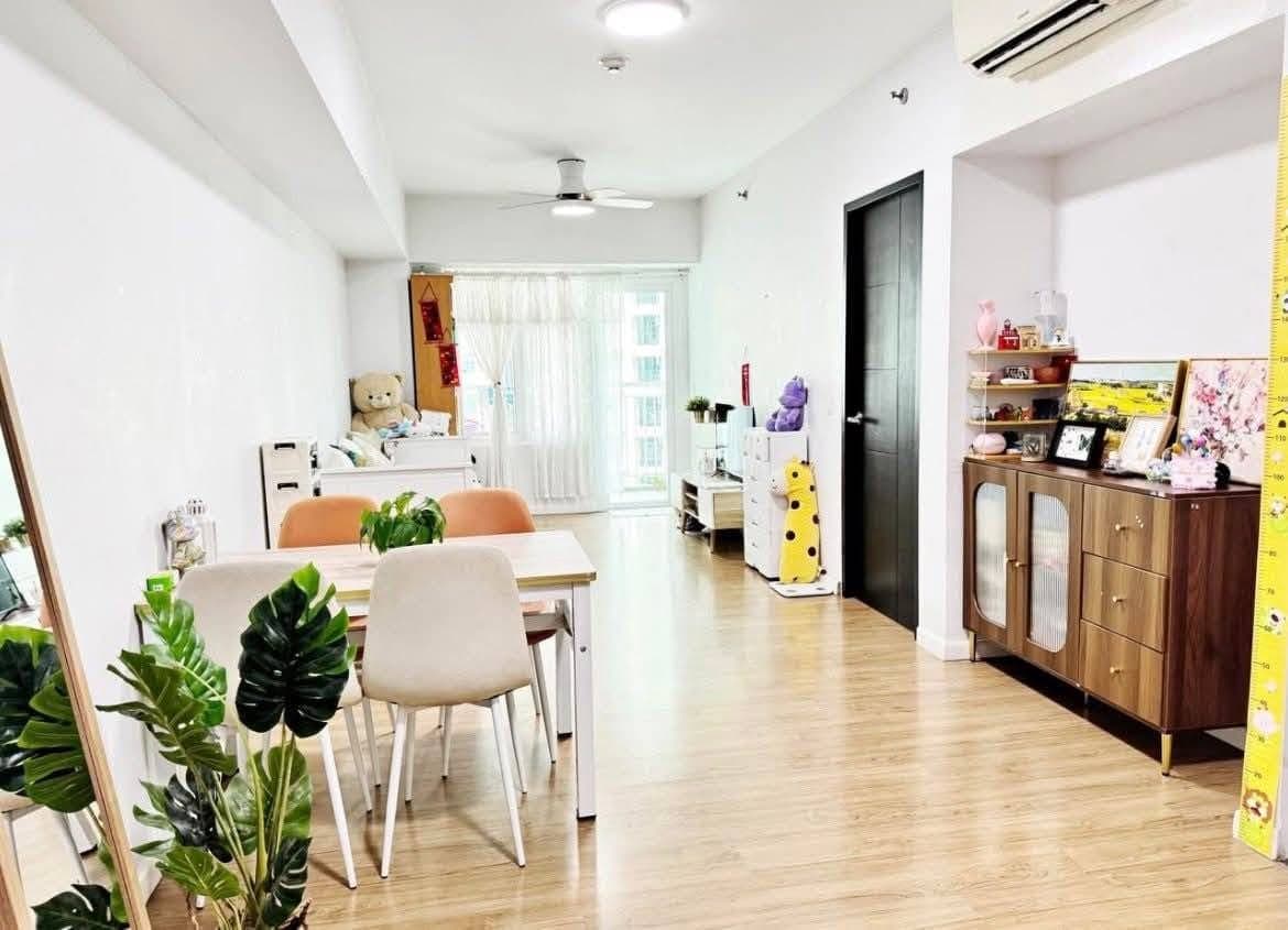 For Lease: 1 Bedroom Unit at The Meranti, Two Serendra, BGC - photo 1