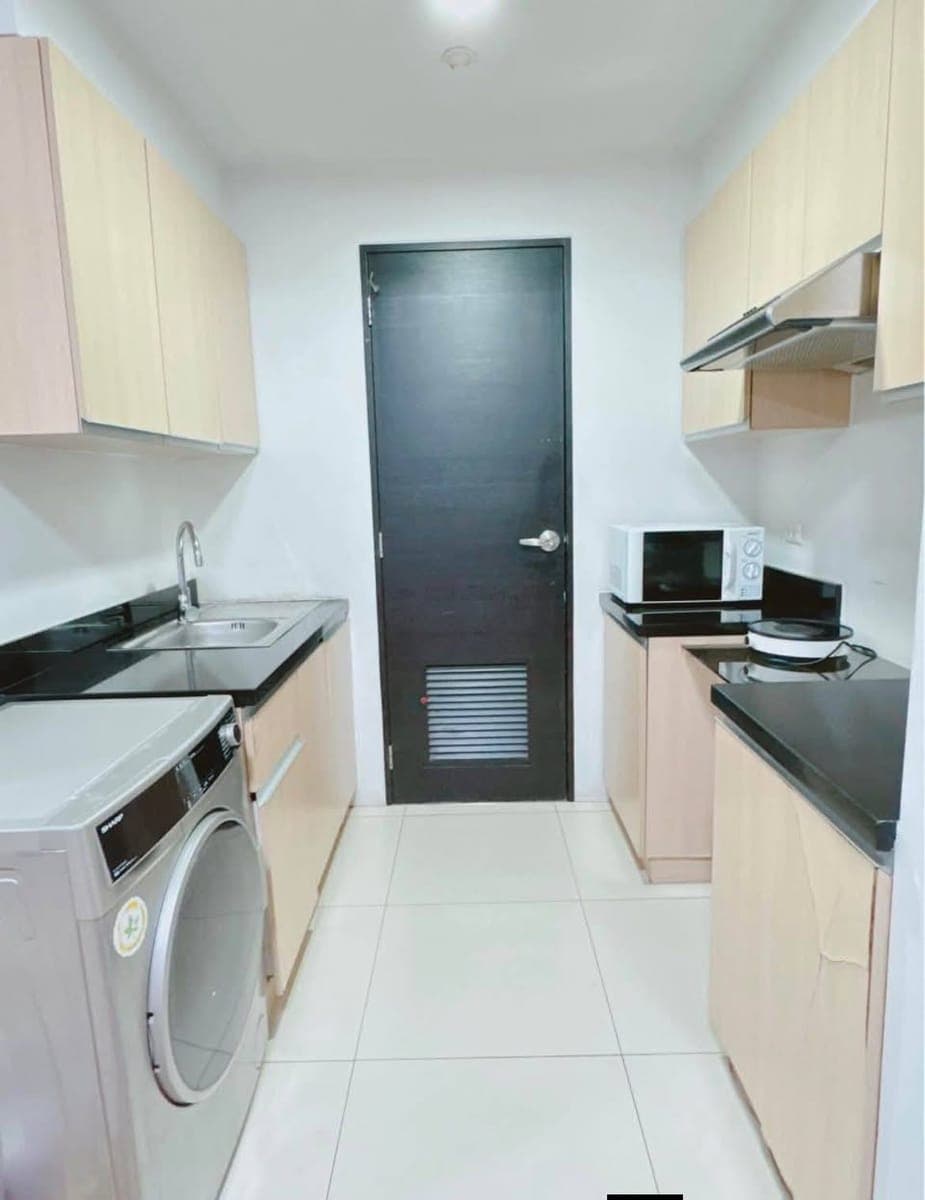 For Lease: 1 Bedroom Unit at The Meranti, Two Serendra, BGC - photo 3