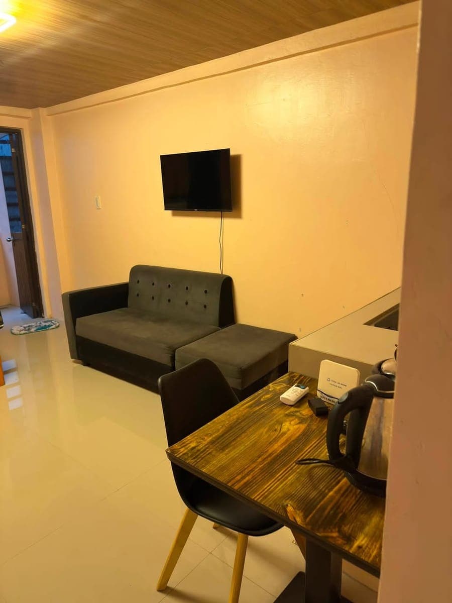 VACANT STUDIO TYPE FOR RENT – PERFECT FOR SEMINARS, REVIEWEES & OJT ✨ - photo 3