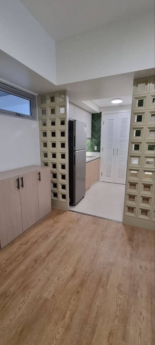 For Lease - photo 3